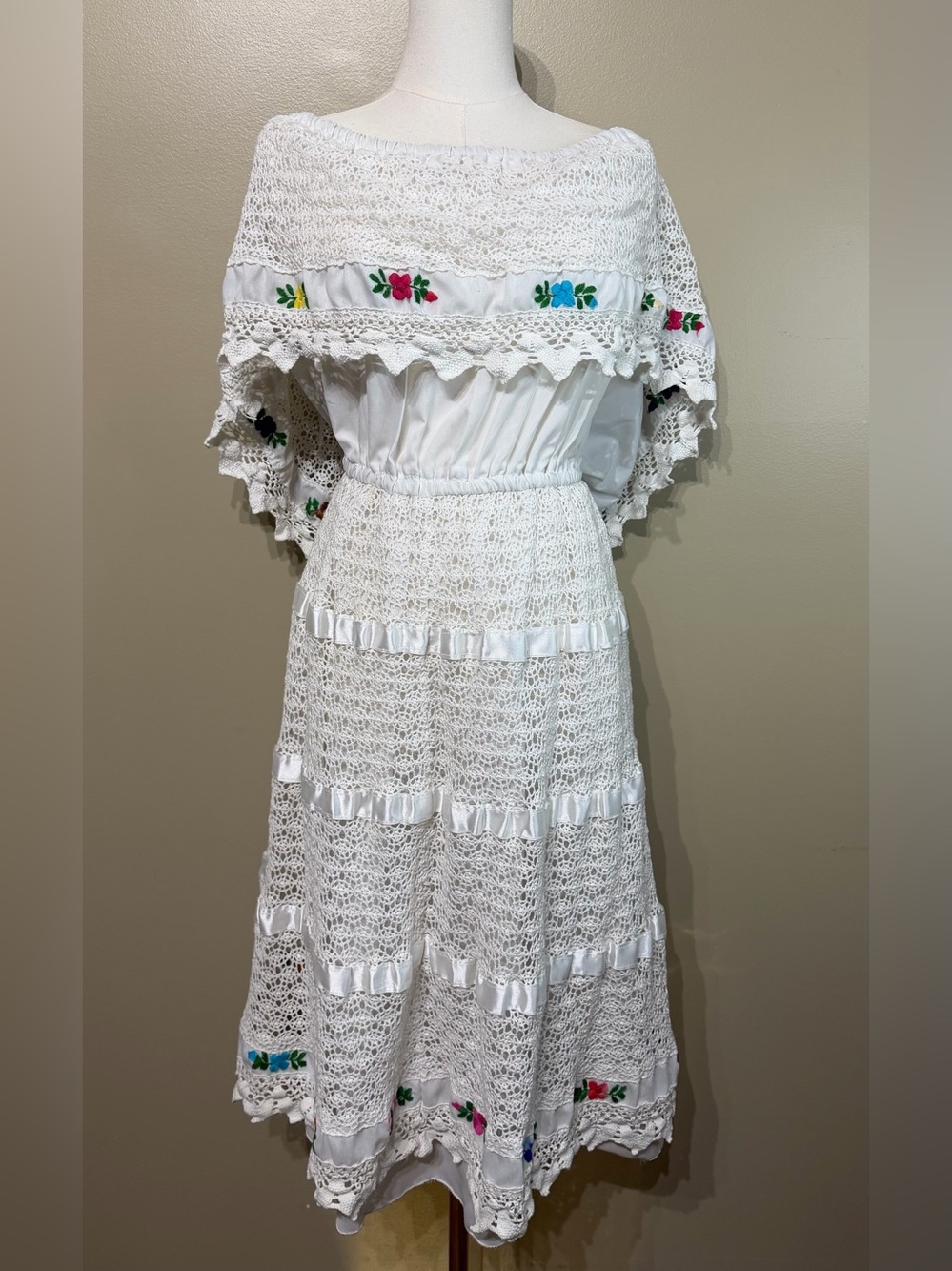 Vintage 70’s Handmade Laced Crochet Bohemian Embroidered Dress